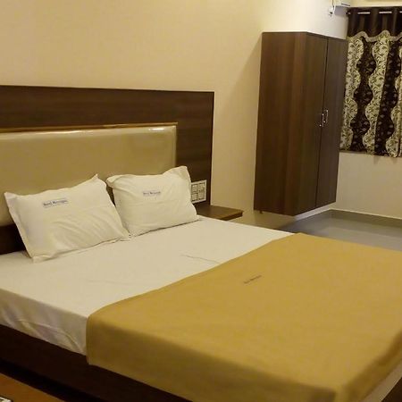 Hotel Meyyappaa Karaikkudi Esterno foto