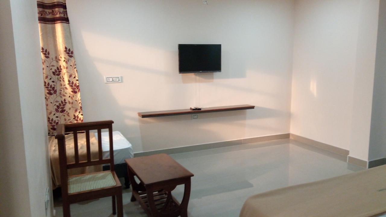 Hotel Meyyappaa Karaikkudi Esterno foto